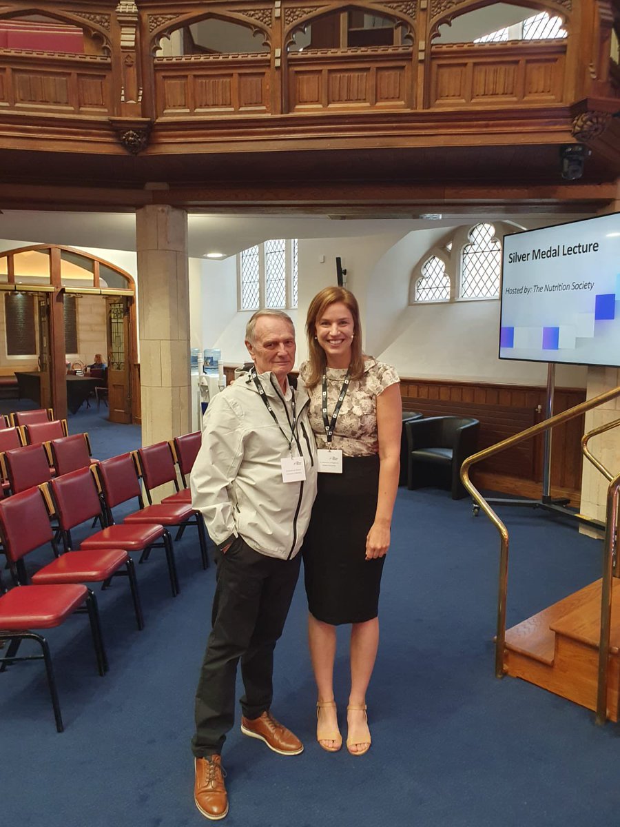 What an honour!🏅

Thank you to the <a href="/NutritionSoc/">Nutrition Society</a> for the privilege to deliver the Silver Medal Lecture at #NSCongress24 

Very special to reconnect with my PhD supervisors <a href="/j_lovegrove/">Julie Lovegrove</a> and Ian Givens 🤩