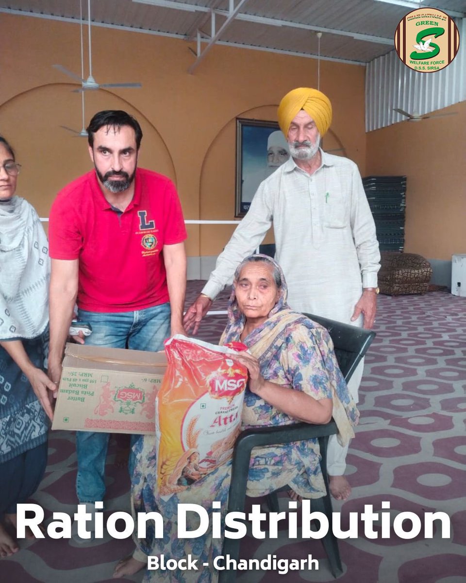 GreenSwelfares's tweet photo. The volunteers of Shah Satnam Ji Green ’S’ Welfare Force Wing Chandigarh exemplified compassion and generosity by distributing monthly grocery kits to needy families. Through their selfless actions, they not only provided essential food supplies to those facing hardships but also demonstrated a commitment to supporting and uplifting the less fortunate members of the community. This noble initiative showcases the dedication of the volunteers towards making a positive difference in the lives of others and emphasizes the importance of collective efforts in addressing social welfare challenges. #FoodBank #CommunityCare #DeraSachaSauda