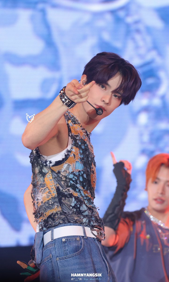 240628 비트악스 =^..^=

🩵⭐️

#JINSIK #진식 #XIKERS #싸이커스