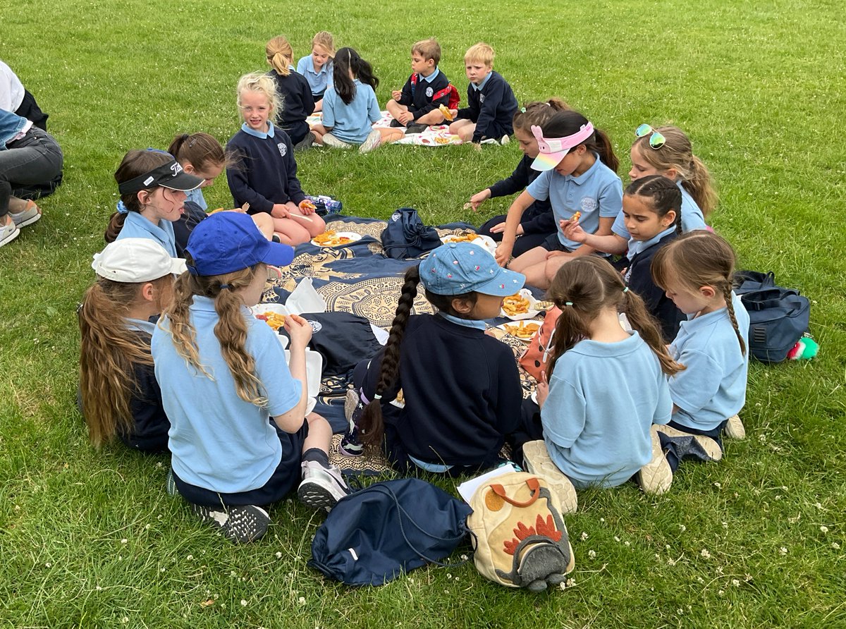 Kingsley_School's tweet photo. To mark the end of their ‘Wonderful Water’ topic, Y1 and Y2 pupils enjoyed a trip to the park for some pedalo fun and a fish and chip picnic. Many thanks to @LeamBoatCentre for a very enjoyable couple of hours! #KingsleyPrep #4DCurriculum https://t.co/6SxlACgJCX