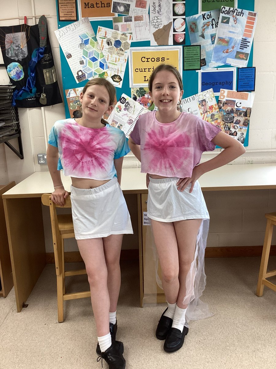 Year 7 Fashion &amp; Textiles club had fun up cycling white t-shirts that had been donated to us. They tie-dyed, re-purposed and added embellishments! Well done #PipersYear7