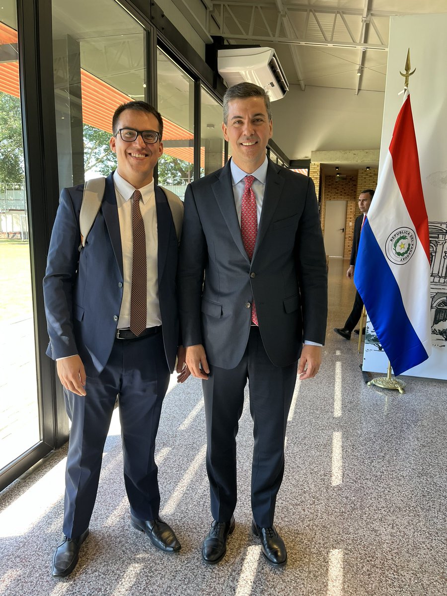 Hoy participé de la primera reunión del Equipo Nacional Estrategia País (ENEP) del Gobierno Nacional. Me siento honrado y agradecido al Presidente de la República <a href="/SantiPenap/">Santiago Peña</a> por la invitación a integrar el grupo, en representación del <a href="/GISE_FPUNA/">GISE-FPUNA</a> <a href="/fpuna/">Facultad Politécnica UNA</a> 🔌💡🇵🇾