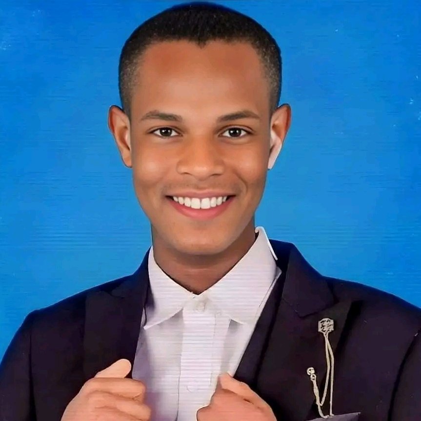 TlaMoNne3's tweet photo. #NouvellePhotoDeProfil https://t.co/bBnMkXZU0p