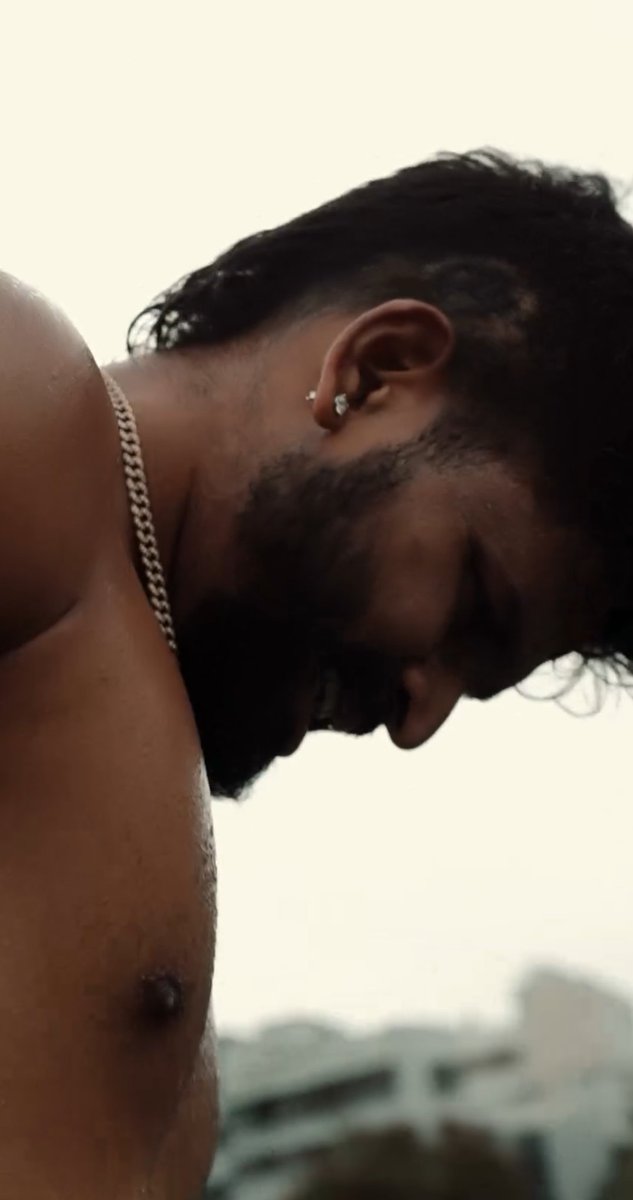 shreyas_declan👅 tweet media