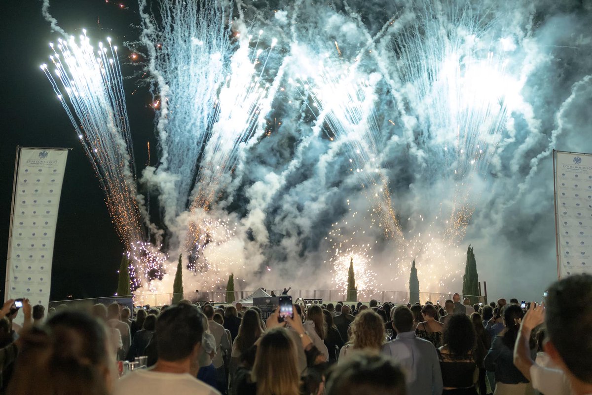 Con l'Aperitivo d'Estate nella splendida Fortezza di #Arezzo, tra luci sfavillanti e sorrisi, si conclude #Toscana Arcobaleno d'Estate 2024. 
Grazie e al prossimo anno 🌈