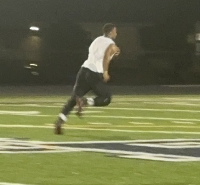 MalvernPrepFB's tweet photo. Late night Lab Work. #FlyEaglesFly  @saquon @Eagles @m_lloyd_2 @packers @MPFriars https://t.co/tkRBpHjcLZ