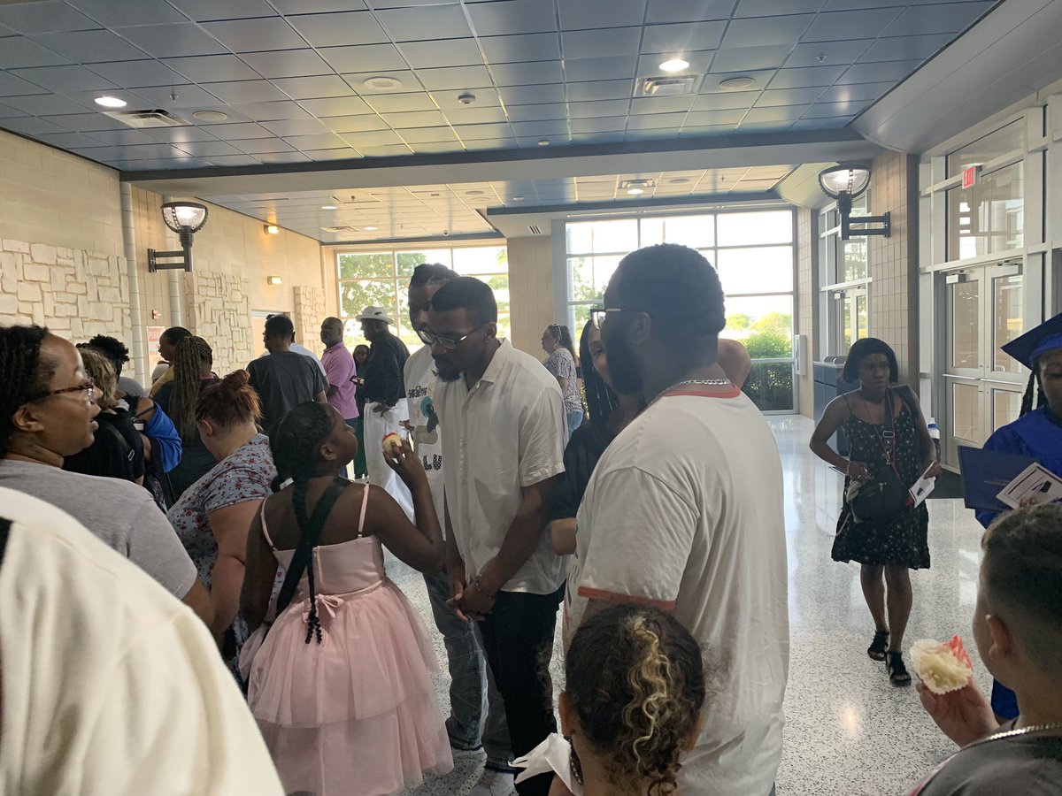 PACE_HS's tweet photo. This past Monday evening, we celebrated our Summer 2024 graduates of PACE High School. We're so excited for your future! Thank you for your commitment and hard work in pressing thru the challenges. May ALL of you continue to SOAR!
#PACEReimagined
#PACEPride
#SetthePACE https://t.co/f8Sox8pUg6