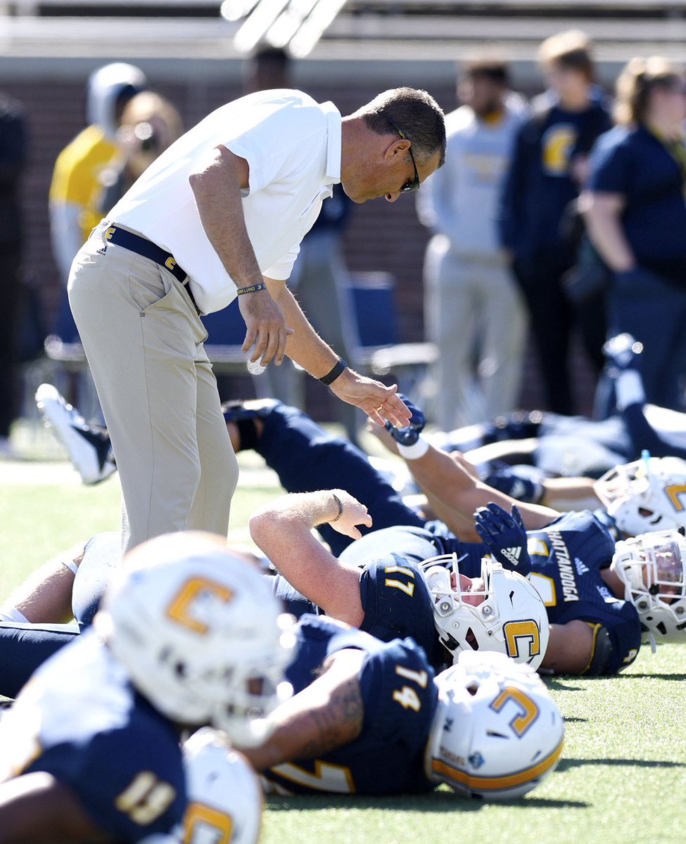 𝐇𝐚𝐩𝐩𝐲 𝐁𝐢𝐫𝐭𝐡𝐝𝐚𝐲, Coach Wright 🎂🎁🎉

➡️ <a href="/CoachRustyW/">Rusty Wright</a> 

#GoMocsFB x #ClimbTheMtn