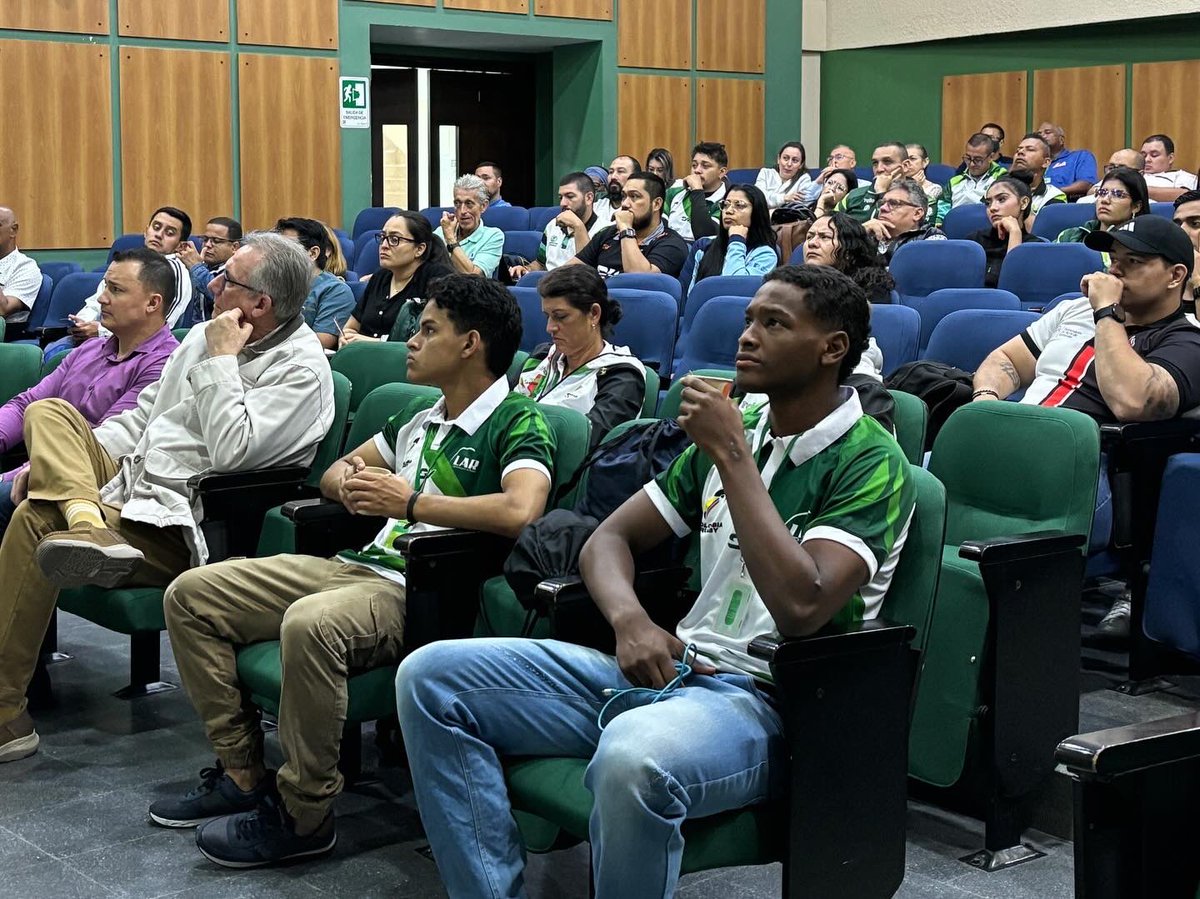 Indeportes Antioquia promueve espacios de conocimiento para el departamento y el país. 

Hoy miércoles comenzamos el Encuentro Metodológico de Alertas Tempranas y Monitorización de la Carga, un entorno creado para enriquecer las nociones de estos profesionales con capacitaciones.