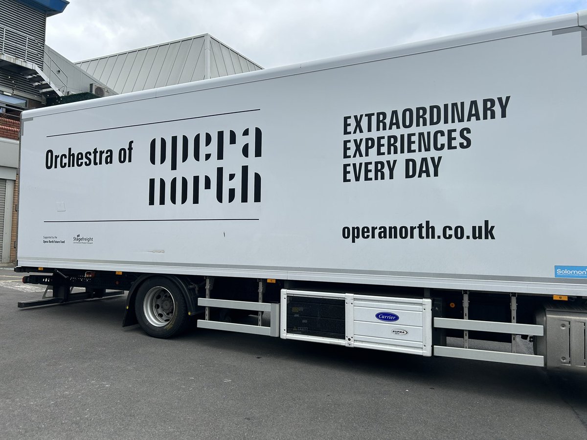Barnsley Music Hub (@barnsleymushub) on Twitter photo Always an exciting sight to see that <a href="/Opera_North_Ed/">Learning & Engagement at Opera North</a> are in town!
Over 200 children will perform Wonderland Restored this evening - a wonderful KS2 Singing Project with incredible professional operatic singers and orchestra.
Good luck everyone 🫅 ♥️ 🐇
operanorth.co.uk/whats-on/wonde… Always an exciting sight to see that <a href="/Opera_North_Ed/">Learning & Engagement at Opera North</a> are in town!
Over 200 children will perform Wonderland Restored this evening - a wonderful KS2 Singing Project with incredible professional operatic singers and orchestra.
Good luck everyone 🫅 ♥️ 🐇
operanorth.co.uk/whats-on/wonde…