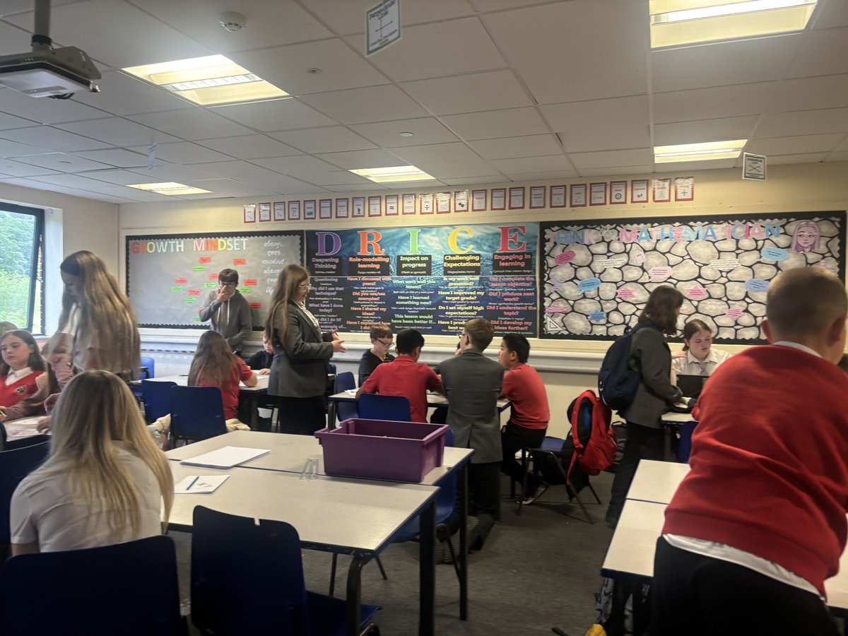 Miss Barnett tweet media