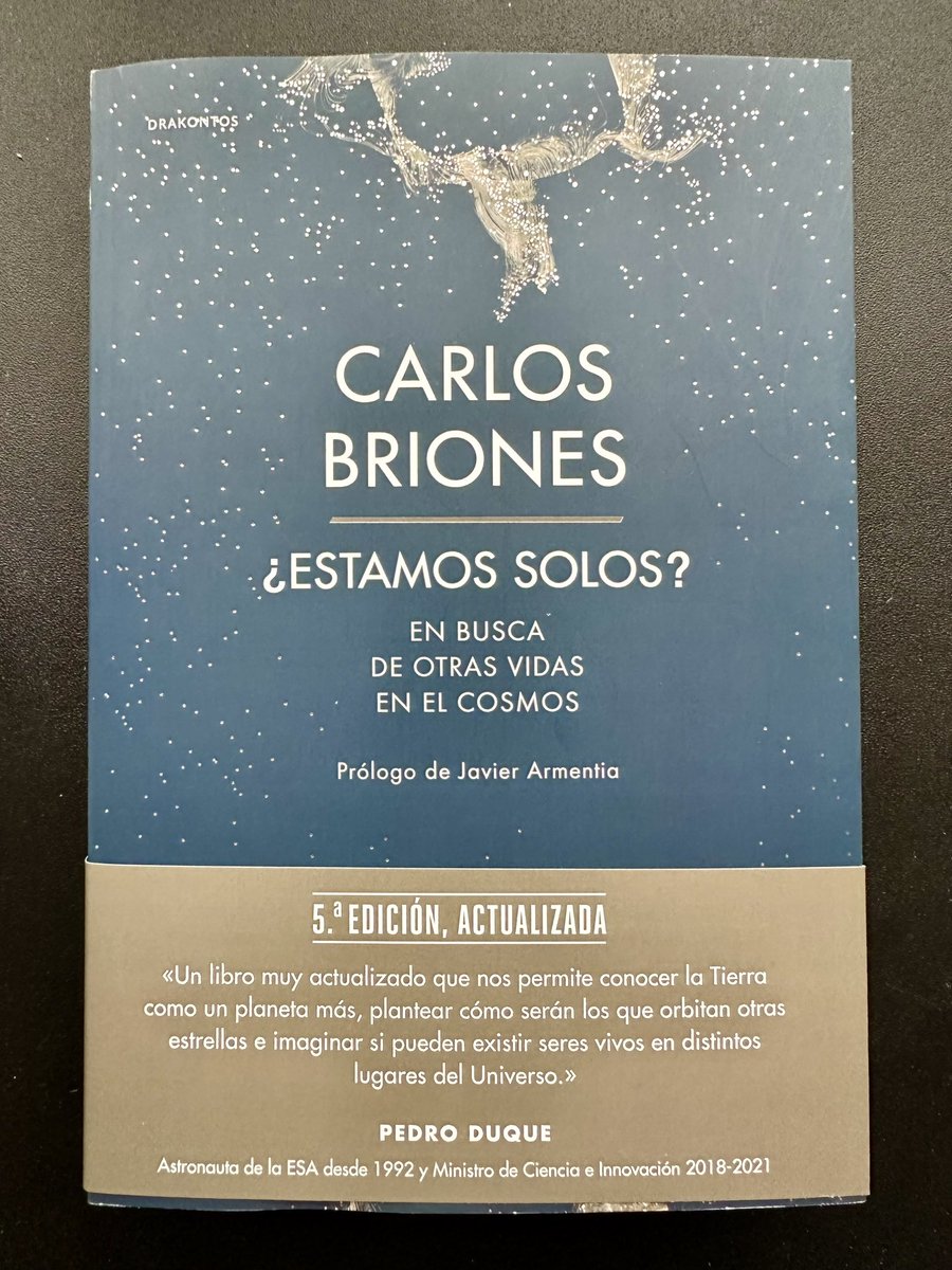 Bctuab's tweet photo. #BCTrecomana 2⃣ mirades al cel.👇

📚"¿Estamos solos?: en busca de otras vidas en el cosmos" de Carlos Briones @brionesci on ens parla d'#astrobiologia i de si podríem contactar amb d'altres formes de vida intel·ligent.

🔗https://t.co/6hhUUzsQ4U

#InflatdeCiència @Ed_Critica https://t.co/uXVVeV8dGI