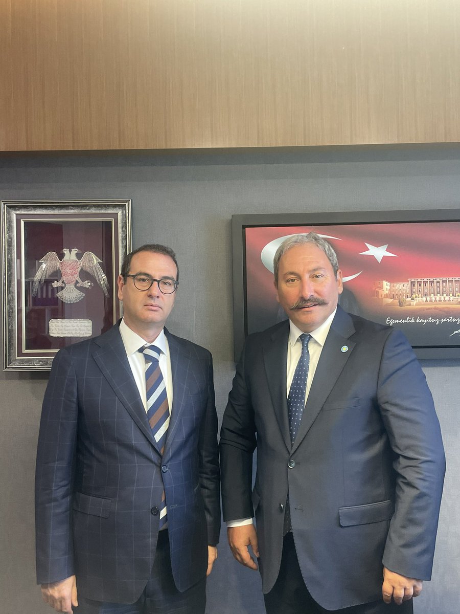 avtolgaakalin's tweet photo. Bugün partimizin TBMM grup toplantısına katıldım.Akabinde Sn Genel Başkanımız Müsavat Dervişoğlu ve Çanakkale Milletvekilimiz kıymetli kardeşim Rıdvan Uz’u ziyaret ettim. https://t.co/PG9Dxt9PBb