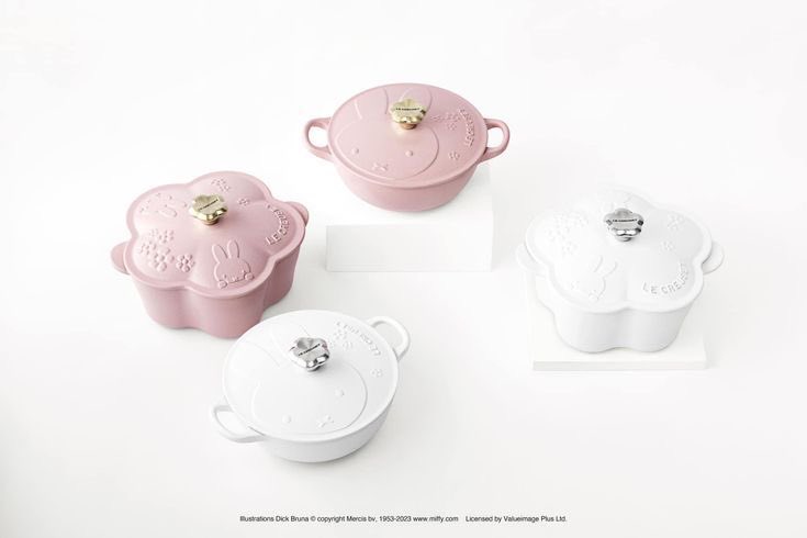 piinkimi_'s tweet photo. le creuset x miffy collection https://t.co/lxE5bZECH9