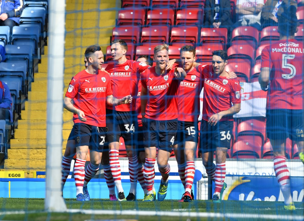 BarnsleyFC's tweet photo. Let's make more memories, @Robbo_4 ❤️ https://t.co/Y8Ingo9is8
