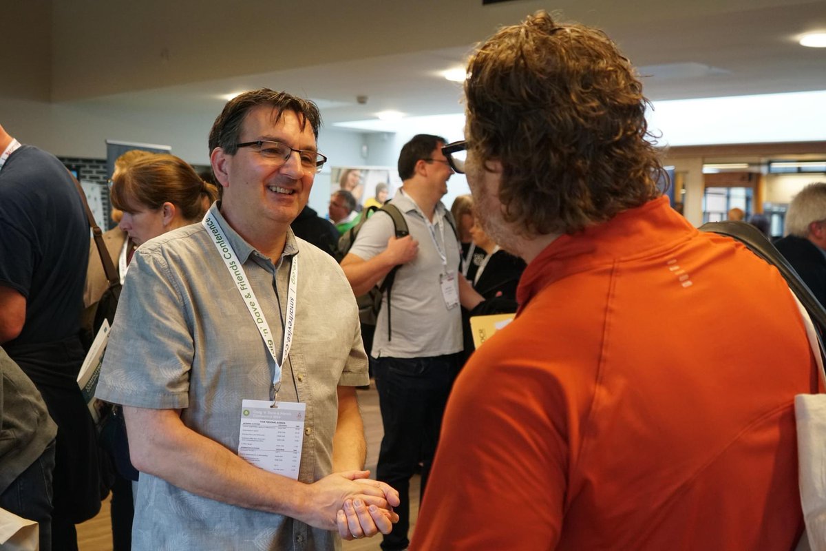 BromsSchool's tweet photo. Attendees talking to experts and colleagues in our Computer Science ‘Marketplace’.
#BromsCompSci #BromsEvents #CnDConference2024 https://t.co/PKxhKWtViV