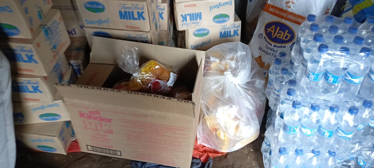 relon_kenya's tweet image. Today we joined @DRSKenya to respond to an emergency #refugees who fled intercommunal clashes in Kalobeyei to Nairobi.  We assisted with food items to #elderly #disabled #expectantmothers #children Courtesy of @IRAP.
@hiltonfound @burugu_j @OpenSociety @OxfaminAfrica