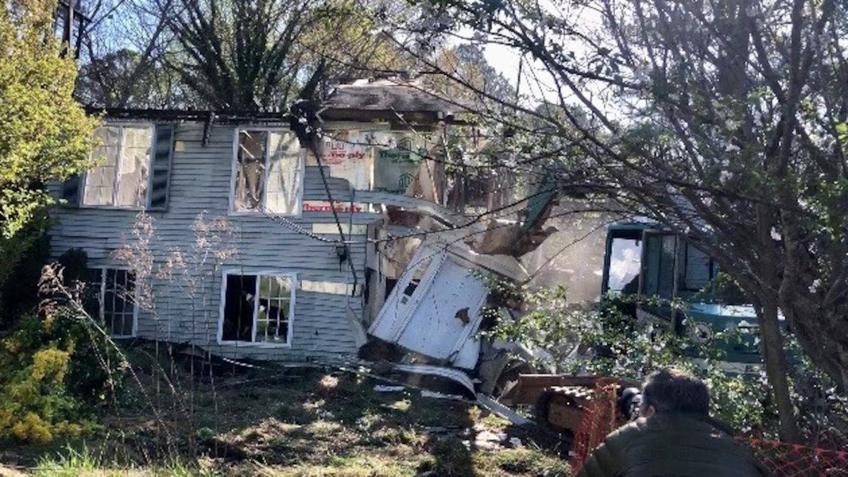 Atlanta City Council (@atlcouncil) on Twitter photo 📰 Proposed by Council member <a href="/ByronAmos/">Byron Amos</a>, the legislation would let courts increase the taxes of some blighted properties up to 25 times the going rate.
A new “blight tax” could crack down on long-neglected properties in Atlanta
atlantanewsfirst.com/2024/07/02/atl… 📰 Proposed by Council member <a href="/ByronAmos/">Byron Amos</a>, the legislation would let courts increase the taxes of some blighted properties up to 25 times the going rate.
A new “blight tax” could crack down on long-neglected properties in Atlanta
atlantanewsfirst.com/2024/07/02/atl…