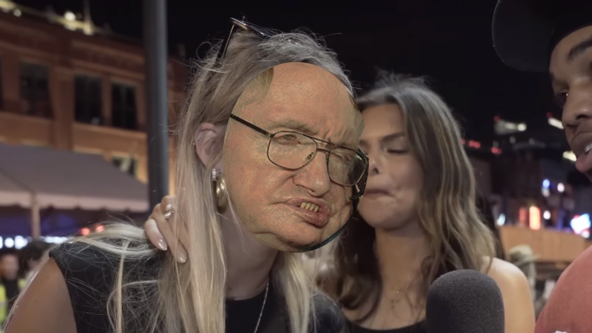 Ok, who made Hawking Tuahs? 🤣🤣🤣