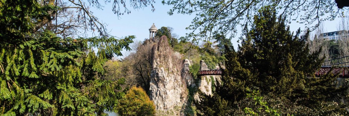 Paris19e's tweet photo. En juillet et jusqu’au dimanche 8 septembre, le parc des Buttes Chaumont restera ouvert de 7h à 00h !

Seules 6 grandes portes permettront l’accès et la sortie au parc : Secrétan, Carrel, Crimée, Villette, Fessart, Bolivar. https://t.co/AARjmWQqGk