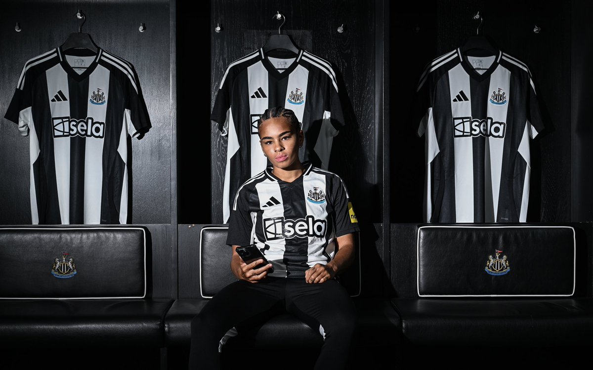 shania_hayles's tweet image. Delighted to join this massive club, excited to get going! Big season ahead🔥

Howay the lasses! 🖤🤍