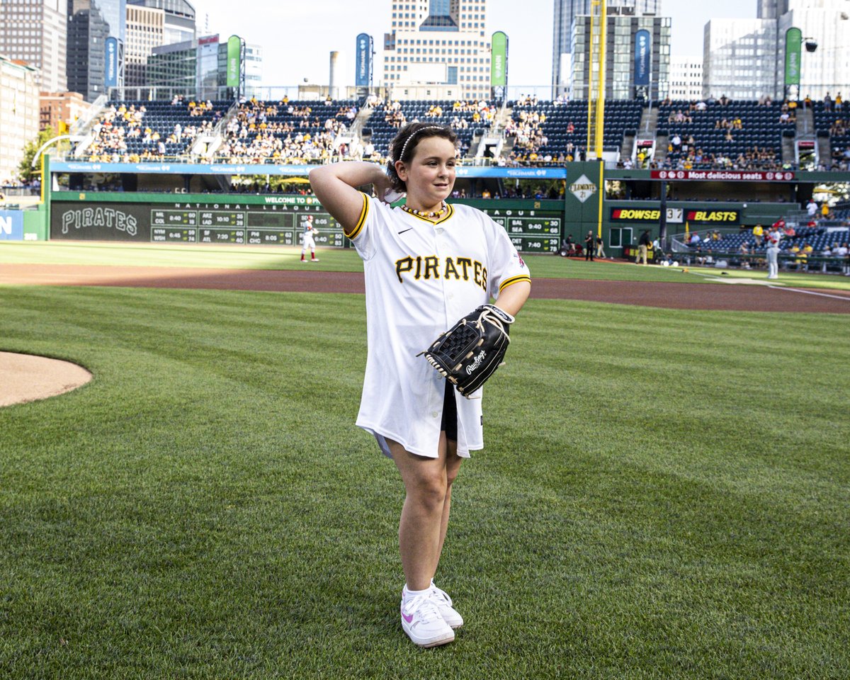 BucsCommunity's tweet photo. What a special night for our friend, Kennedy!

Kennedy has had the pleasure of getting to know David Bednar through the Lending Hearts organization and has since become a part of the Pirates family. 💛 https://t.co/b2RCxWd05q