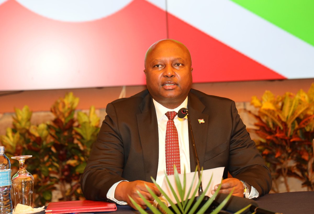 MAEBurundi's tweet photo. Rehaussées par le Ministre des Affaires Etrangères et de la Coopération au développement Son Excellence Ambassadeur Albert #Shingiro, les cérémonies d’ouverture officielle de la Semaine diplomatiques organisée du 27 au 29 juin 2024 sous le thème « La promotion du Tourisme, un des piliers de la Diplomatie Economique en vue de la mise en œuvre effective de la vision d’un Burundi émergent en 2040 et développé en 2060 », ont connu la participation des Chefs des missions diplomatiques et consulaires accrédites au Burundi résidents à Bujumbura ou ailleurs, ainsi que les Représentants des Organisations régionales et internationales ainsi que certains Hauts Cadres et Cadres de l’Etat.