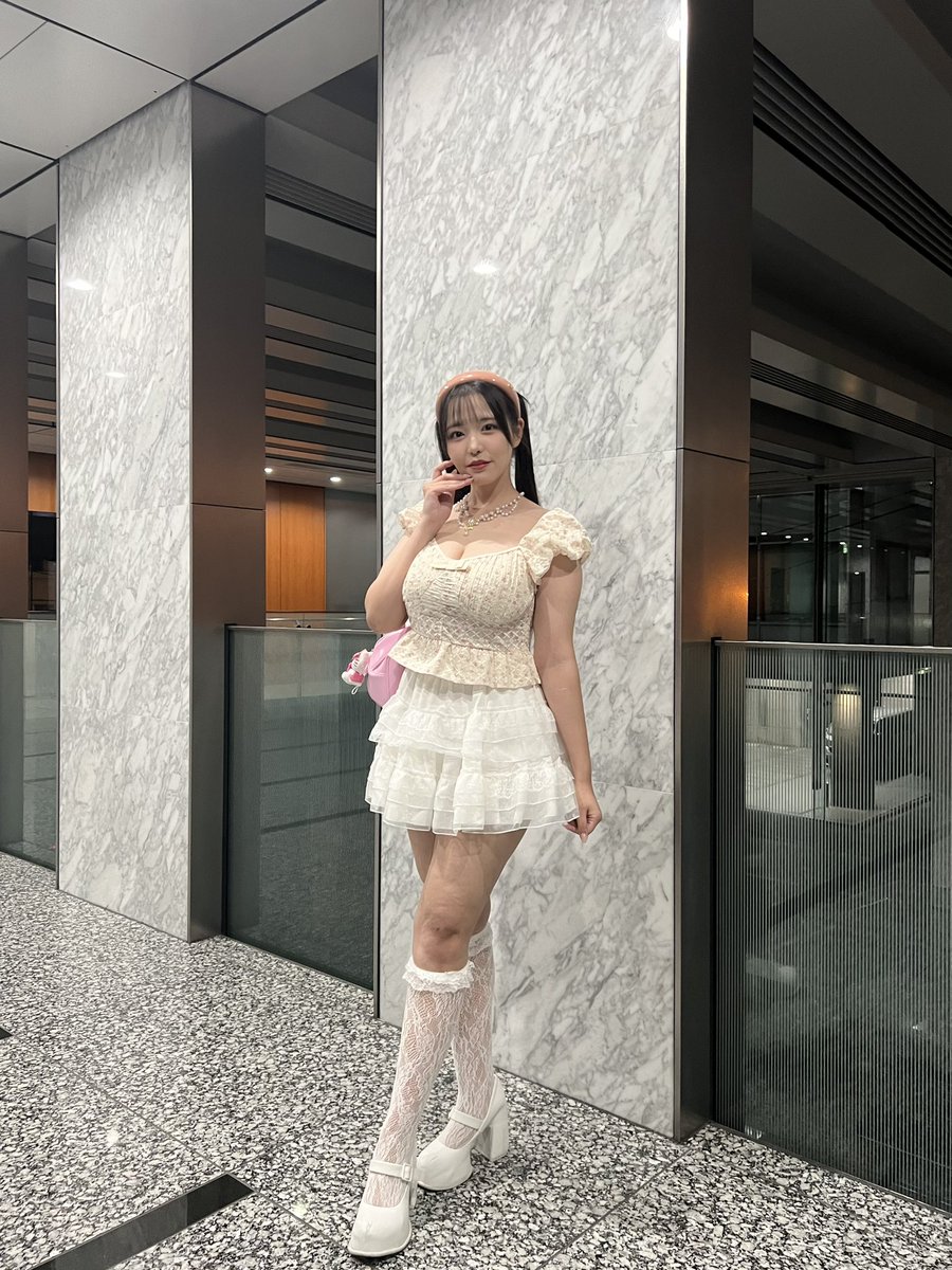 🎀バレエコアがわからん人間のバレエコア🎀

今日もいちにちありがとう〜！
おやすみなさい♡ https://t.co/aBn6IKbius