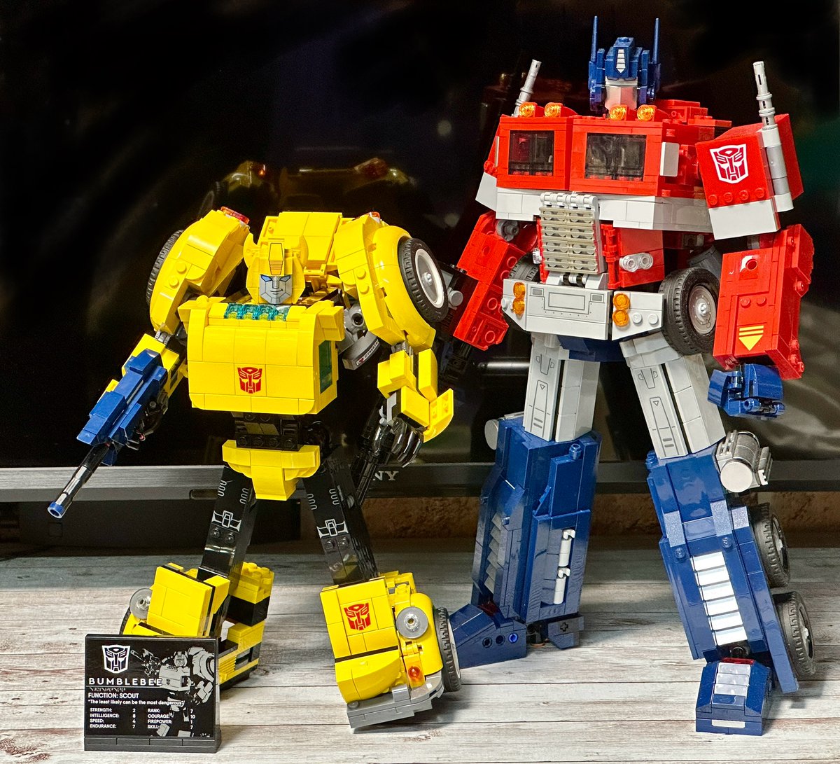 レゴ アイコン 10338 トランスフォーマー バンブルビー LEGO Insiders