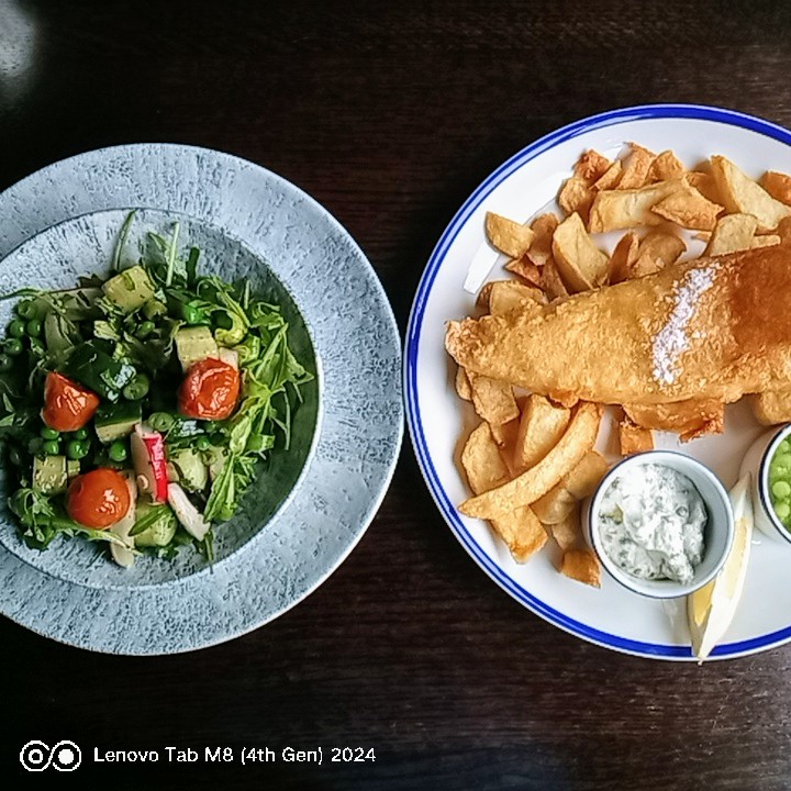 AndrewNoble16's tweet image. Truly #beautiful #pawfect afternoon at #OffShore venue #StAnnesOnSea #promenade #Dogs #Welcome 🐾 #Poppy 🐾 enjoyed a little #fish portion &amp;amp; #treats served with endless #pawsome #customerservice #BestVenue for #Dogs so much attention from fellow #customers &amp;amp; #team members 🐾❤️🐶