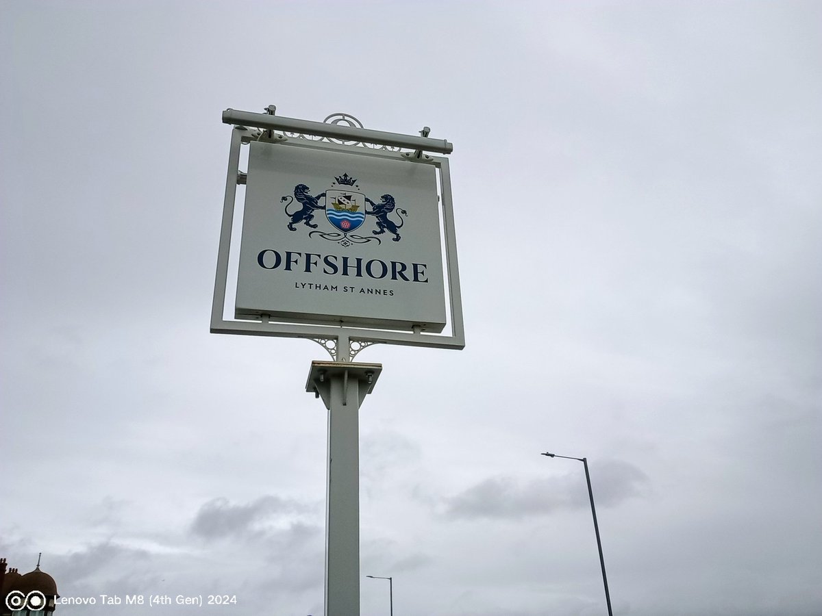 AndrewNoble16's tweet image. Truly #beautiful #pawfect afternoon at #OffShore venue #StAnnesOnSea #promenade #Dogs #Welcome 🐾 #Poppy 🐾 enjoyed a little #fish portion &amp;amp; #treats served with endless #pawsome #customerservice #BestVenue for #Dogs so much attention from fellow #customers &amp;amp; #team members 🐾❤️🐶