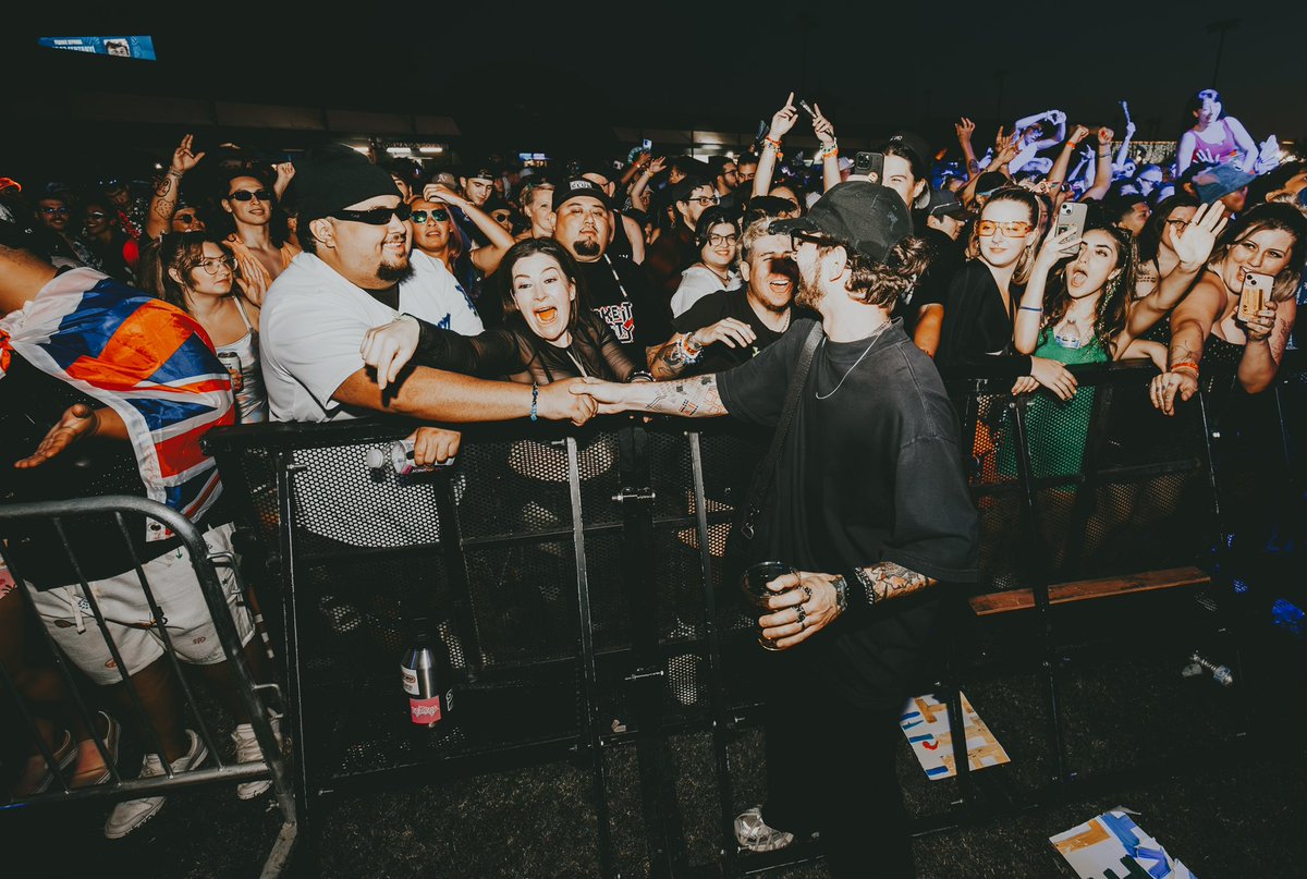 FRESNO thank you so much 🙌🏼 my first time there and your NRG was unmatched 🚨