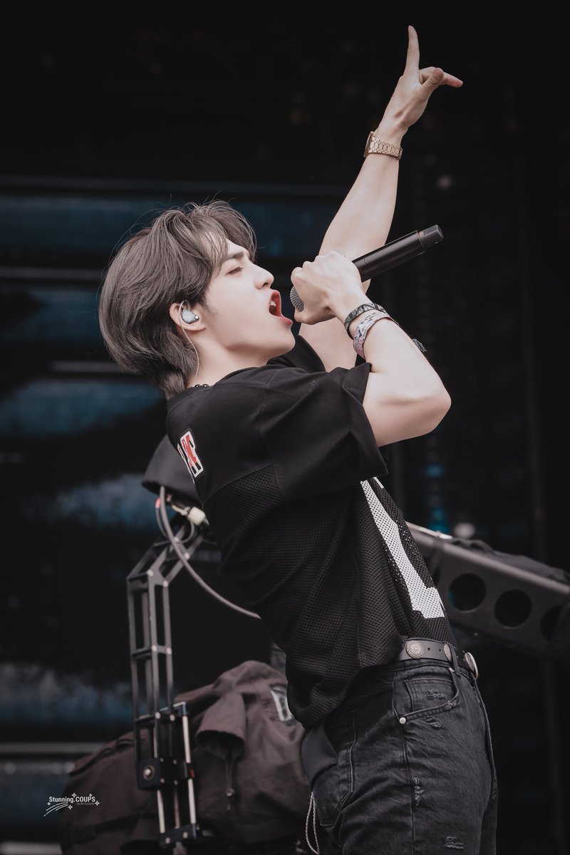 Stunning.COUPS tweet media