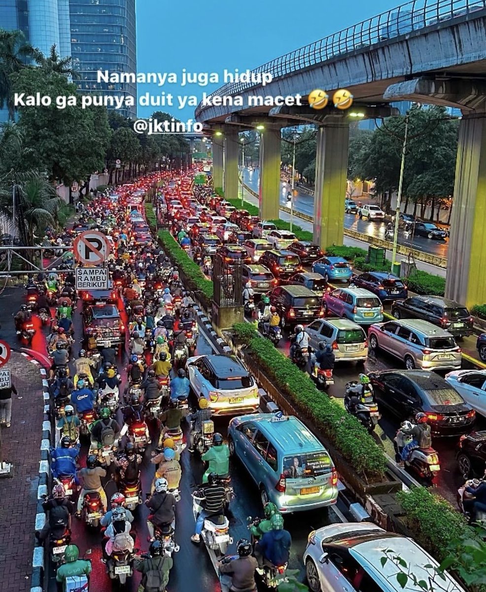 Jakarta sore ini~
