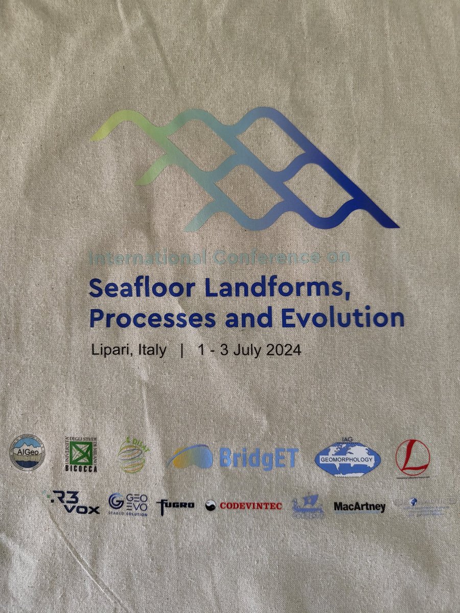 inGravitas has the gift of ubiquity, and participates in 2 separate conferences 1704 km apart at the same time