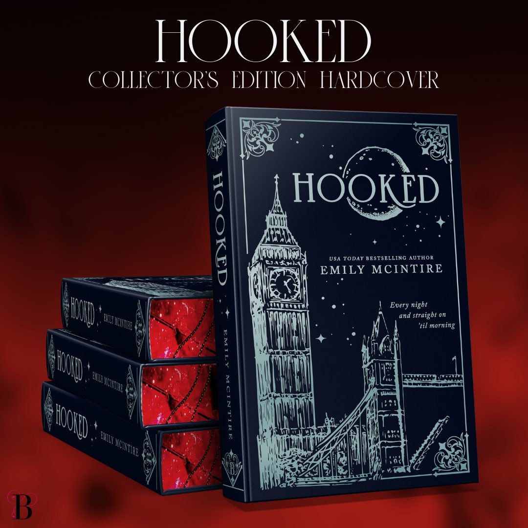 authoremilym's tweet photo. Surprise!🤭

Collector’s Edition hardcover of HOOKED!

Up for preorder now &amp; on sale DEC 3, 2024

🖤Naked Cloth Hardcover W/ Foil Details
♥️Printed, Designed Edges 
🖤Red Ribbon Bookmark
♥️Digital signature
🖤Character Art by amazing @knightfallart 
Cover by @CatImbeault https://t.co/q69eFb94rf