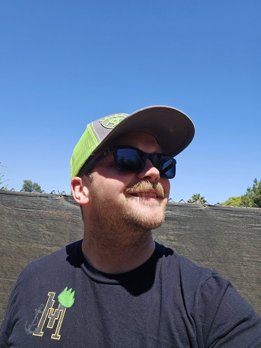 HeyItsMarty_'s tweet photo. Heard that these beautiful shades are going on sale for 24% off and code MARTY stacks for 34% 👀
Now until the 7th.
Don't miss out on treating your eyeballs right.

#GAPartner https://t.co/7nqs0DPc0k
