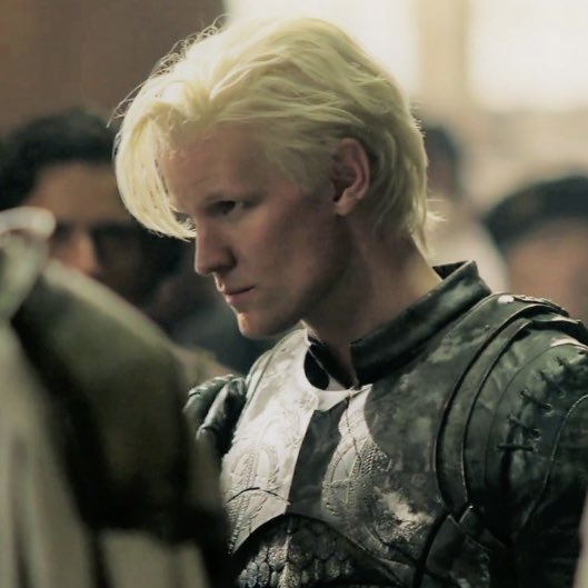 rogueprince_tb's tweet image. Daemon de cabelo curto passava uma vibe muito forte de "principe canalha" e essa foi uma das melhores fases dele até agora.