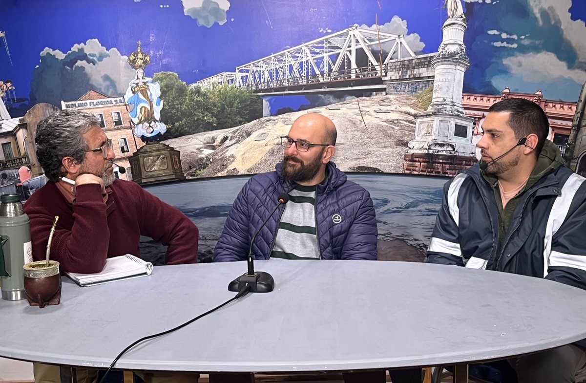 Recibimos en vivo a integrantes de la nueva directiva de <a href="/AdeomFlorida/">Adeom Florida Oficial</a>, su presidente Emiliano Piedrabuena acompañado por el pro-secretario Rodrigo Casella.

📺Rompecabezas x TVF 
🌎 tvflorida.com.uy