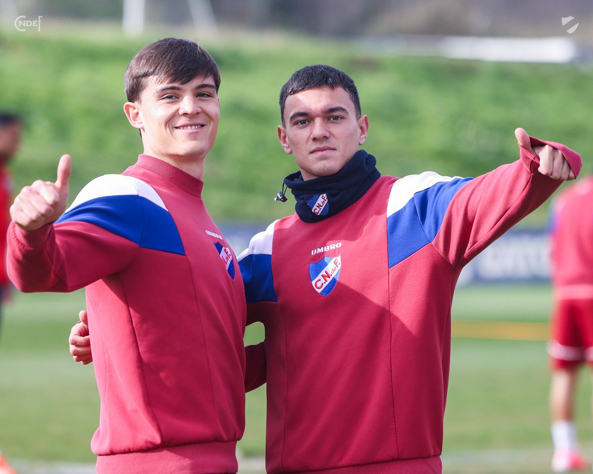 Nacional's tweet photo. Estamos bien 👍🏼

𝑨 𝒆𝒏𝒕𝒓𝒆𝒏𝒂𝒓 👊🏼

#ElClubGigante 🔵⚪️🔴 https://t.co/SjyZQSl3st