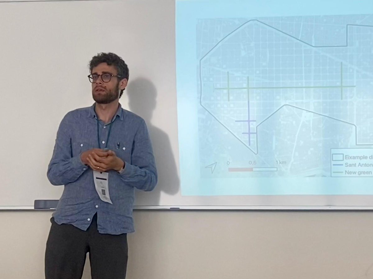 On stage now at #IAPS2024: <a href="/NelloDeakin/">Samuel Nello-Deakin</a> delves into the findings of an ad-hoc survey on superblocks and green axes of Barcelona. Fresh perspectives ahead!