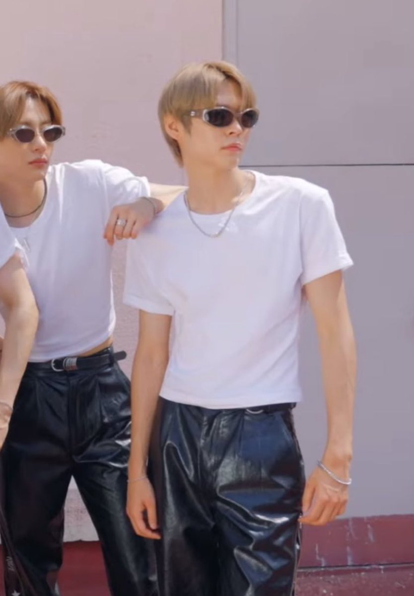 이상하다 이남자