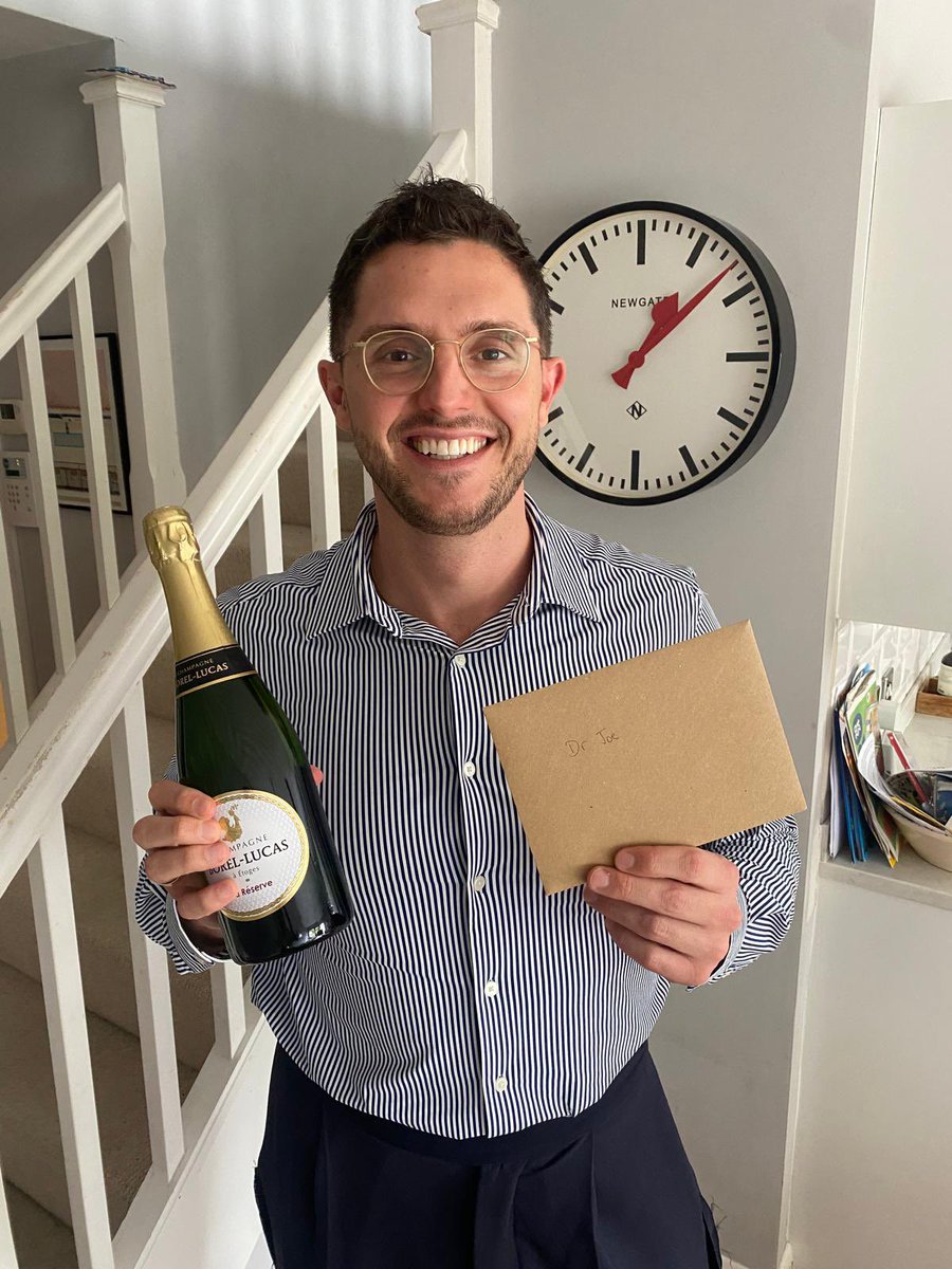 Overjoyed to have passed my viva. Huge thanks to my supervisors <a href="/EmmaJSumner/">Emma Sumner</a> <a href="/VivianEdPsych/">Prof Vivian Hill 💙</a> and Julie Dockrell along with supportive and influential @ChloeRuMarshall. Grateful for a positive and constructive viva with <a href="/joanna_kolak/">Joanna Kolak</a> and <a href="/ccrane74/">Claudine Bowyer-Crane</a>. Off I go to celebrate!!! 🥳