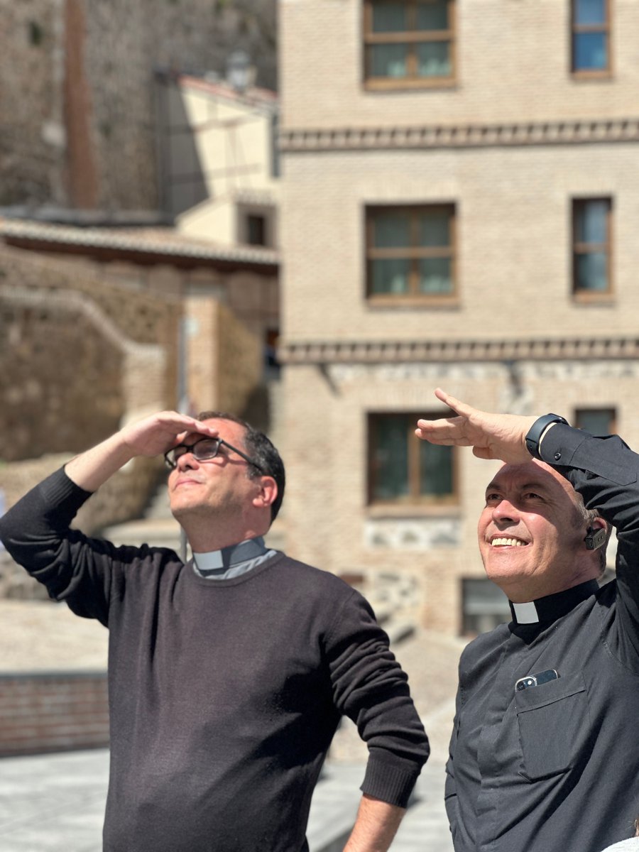 ProtoneProject's tweet image. The partners of the #ProtoneProject embarked on an intercultural and interreligious journey to Toledo, organised by the Archdiocese of Toledo. They visited the Cathedral Primada, Santa María La Blanca Synagogue, and Cristo de La Luz Mosque. 

To know more: protoneproject.eu/general-7-2