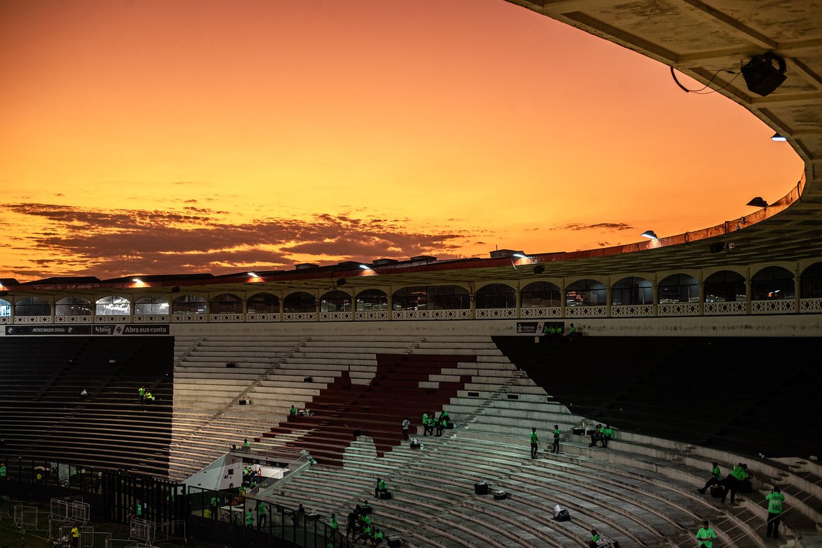 VascodaGama's tweet photo. 🏟️🌞➡️🌙

📸: Leandro Amorim | #VascoDaGama

#VASxFOR
#BrasileiroNaVascoTV https://t.co/hkS2wN4HeH