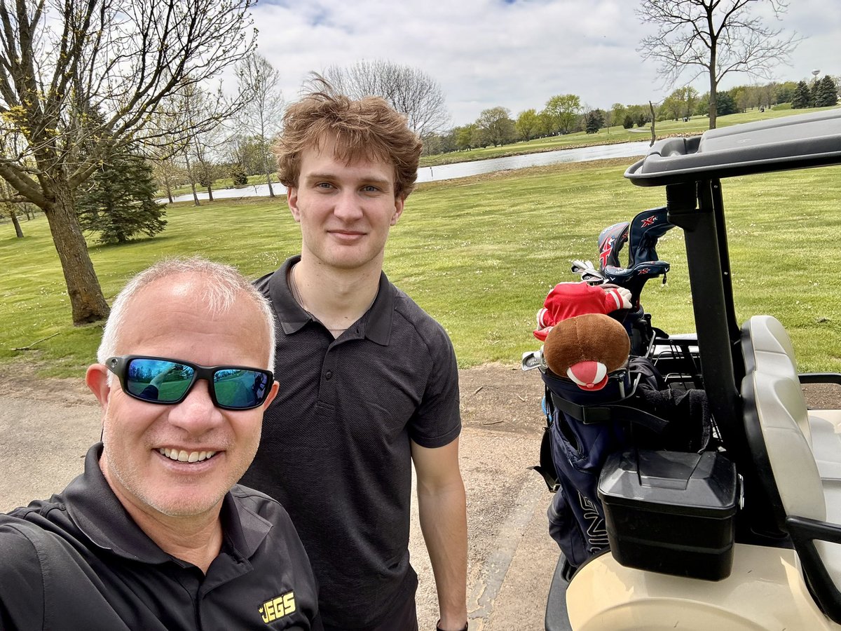 Karen Adolph tweet media