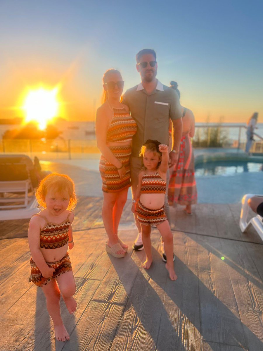 Otis088's tweet photo. Very grateful for my family moments that other people capture for us. Memories last forever #myteam @BroganD16 https://t.co/oV0odz3u1y