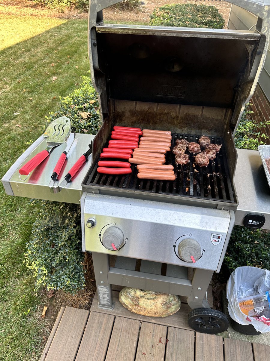 Does it get any more American?

#rollcanes #rollMerica