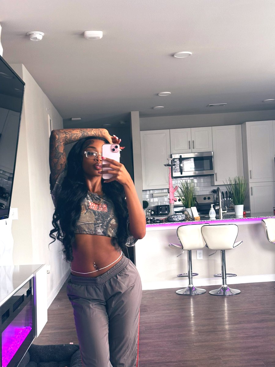 Angel Bradley tweet media