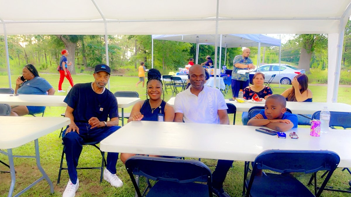 BLGLogisticsUS's tweet photo. 🌟 This past weekend, BLG Logistics hosted a fantastic Family Fun Day, and what an incredible event it was! 🎉 

Our employees and their families came out to enjoy a day filled with fun activities, delicious food, and great company. 
#BLGLogistics #EmployeeAppreciation https://t.co/7IAciKYGgD